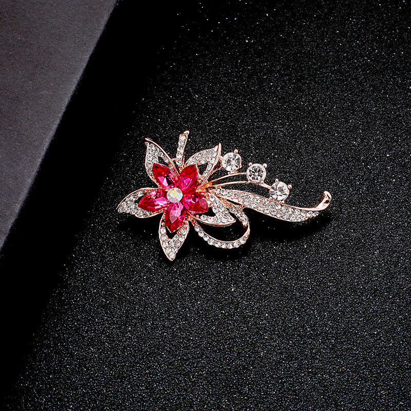 A Korean new fashion high-end brooch women's rhinestone silk scarf buckle anti-light buckle crystal brooch pin pearl jewelry