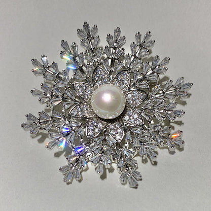 A European and American trend popular snowflake brooch, super flash zircon freshwater pearl brooch celebrity accessories - Mixbatch