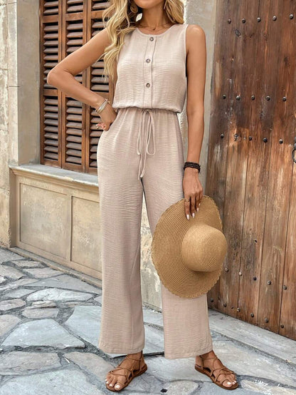 A summer women's solid color two-piece set V-neck sleeveless vest top, trousers casual suit