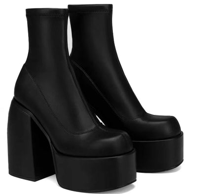 A new European and American large-size cowboy short boots for women