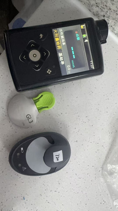 مضخة الأنسولين الذكية ميدترونيك، ميويدا 700، جهاز قياس نسبة الجلوكوز الأصلي 