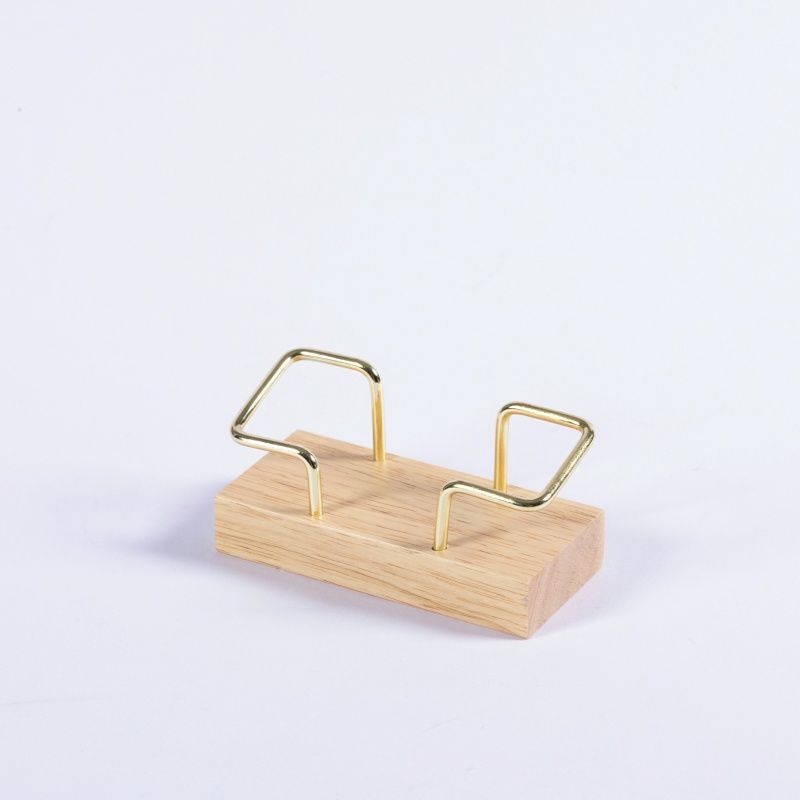 حامل بطاقات عمل من خشب الجوز الأسود 