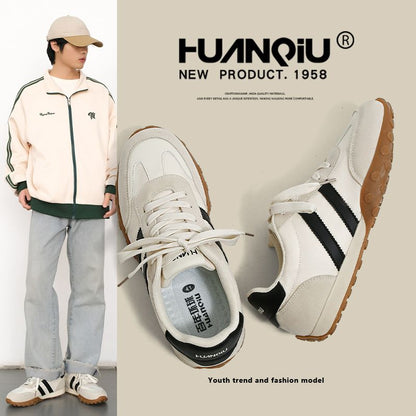 P board shoes are casual and lightweight