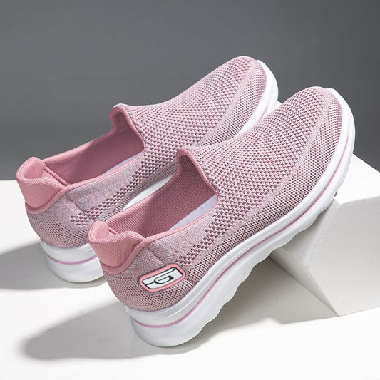 P New middle-aged and elderly mother's shoes, one foot, old man shoes, women's anti-slip soft-soled mesh walking shoes, old Beijing cloth shoes women - Mixbatch