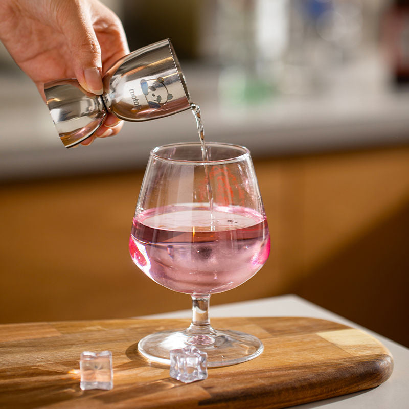 P Stainless steel wine measuring container