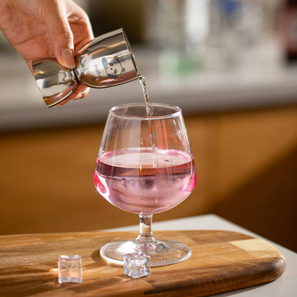 P Stainless steel wine measuring container