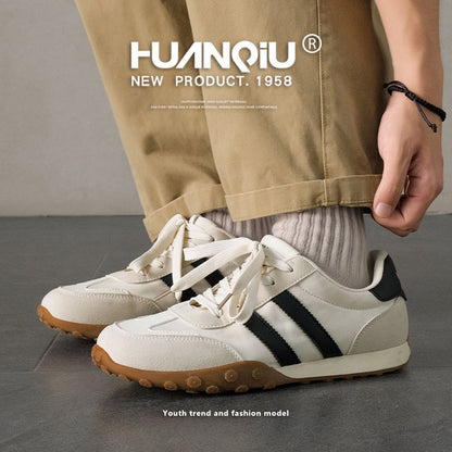 P board shoes are casual and lightweight