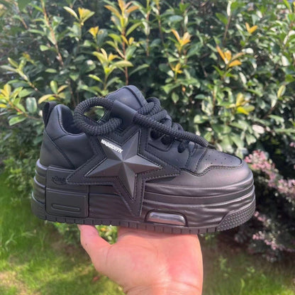 A platform shoes