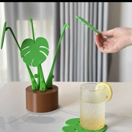 P magnet coaster ornament