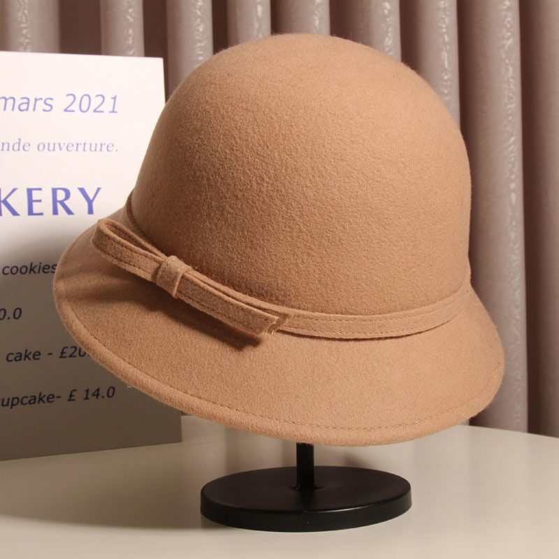 P lady hat