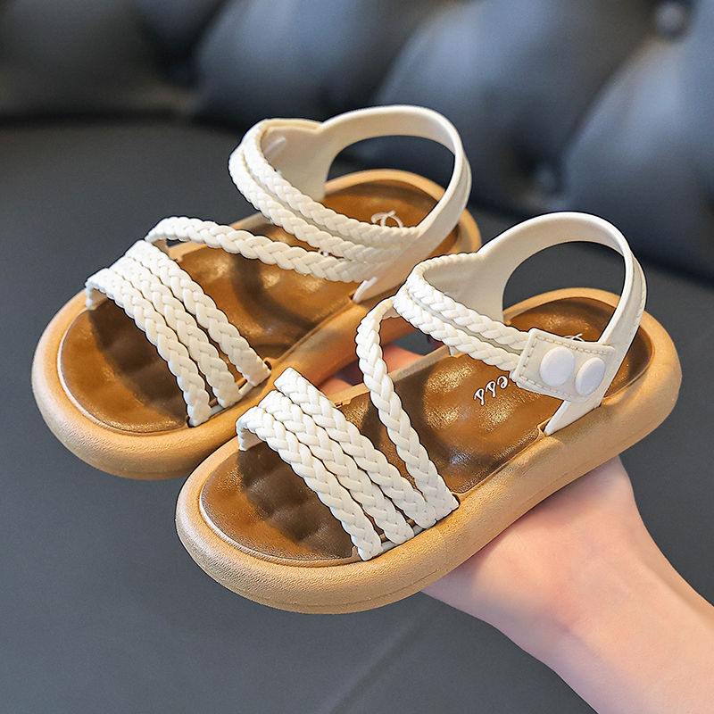 P new large, medium and children's fashion trendy version little girl princess shoes beach cool slippers