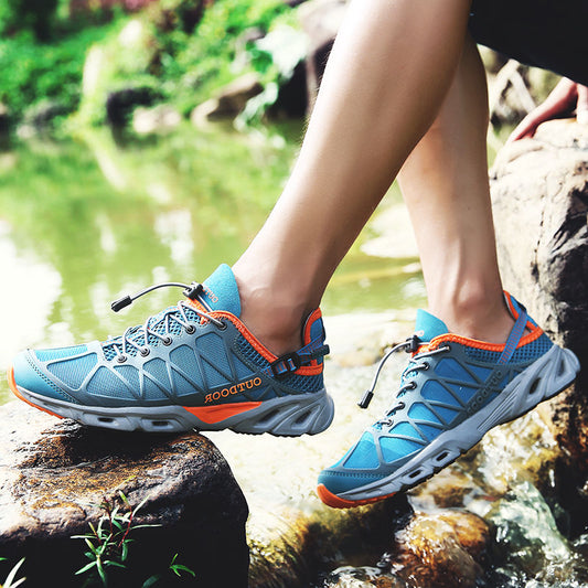 P Lightweight non-slip sneakers