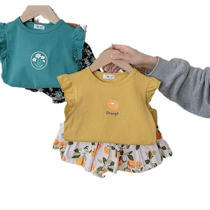 P Summer New Girls Flying Sleeves Short Sleeves T Foreign Style Baby Floral Shorts Two-piece Set 1