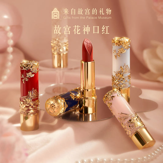 A Makeup Lipstick and Eyeshadow Set