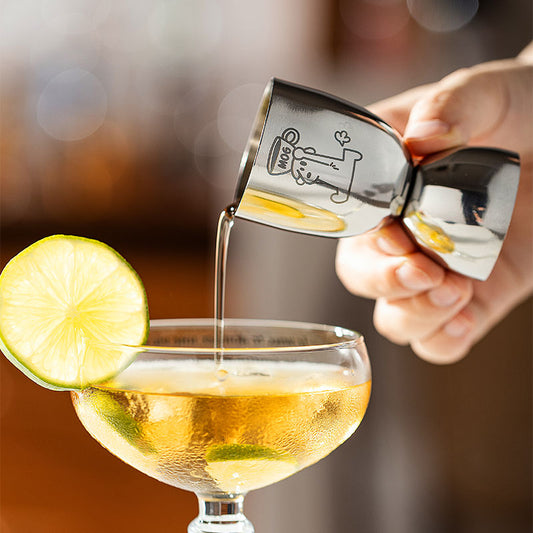 P Stainless steel wine measuring container