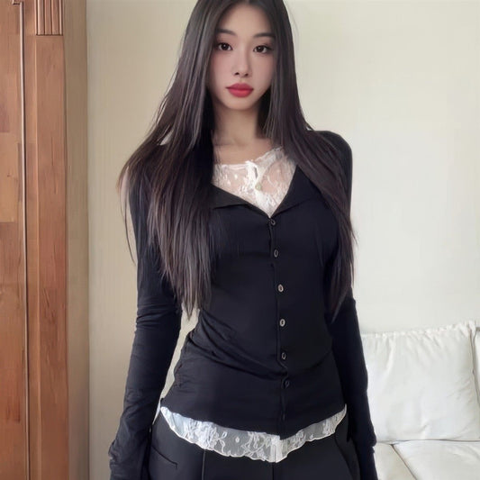 P V-neck long-sleeved lace splicing fake two-piece T-shirt women's early autumn new high-end outer wear beautiful top ins