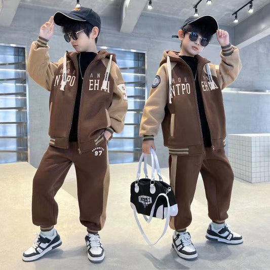 P new children's middle-aged and older children's sports Korean version is handsome and foreign, and the spring two-piece set is trendy.