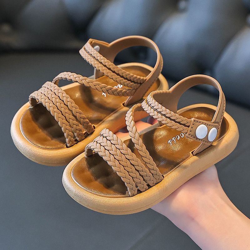 P new large, medium and children's fashion trendy version little girl princess shoes beach cool slippers