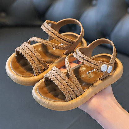 P new large, medium and children's fashion trendy version little girl princess shoes beach cool slippers