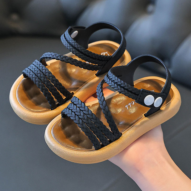 P new large, medium and children's fashion trendy version little girl princess shoes beach cool slippers