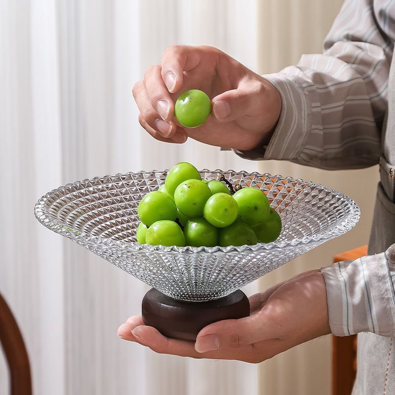 P glass fruit plate