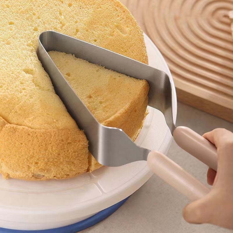 P cake cutter