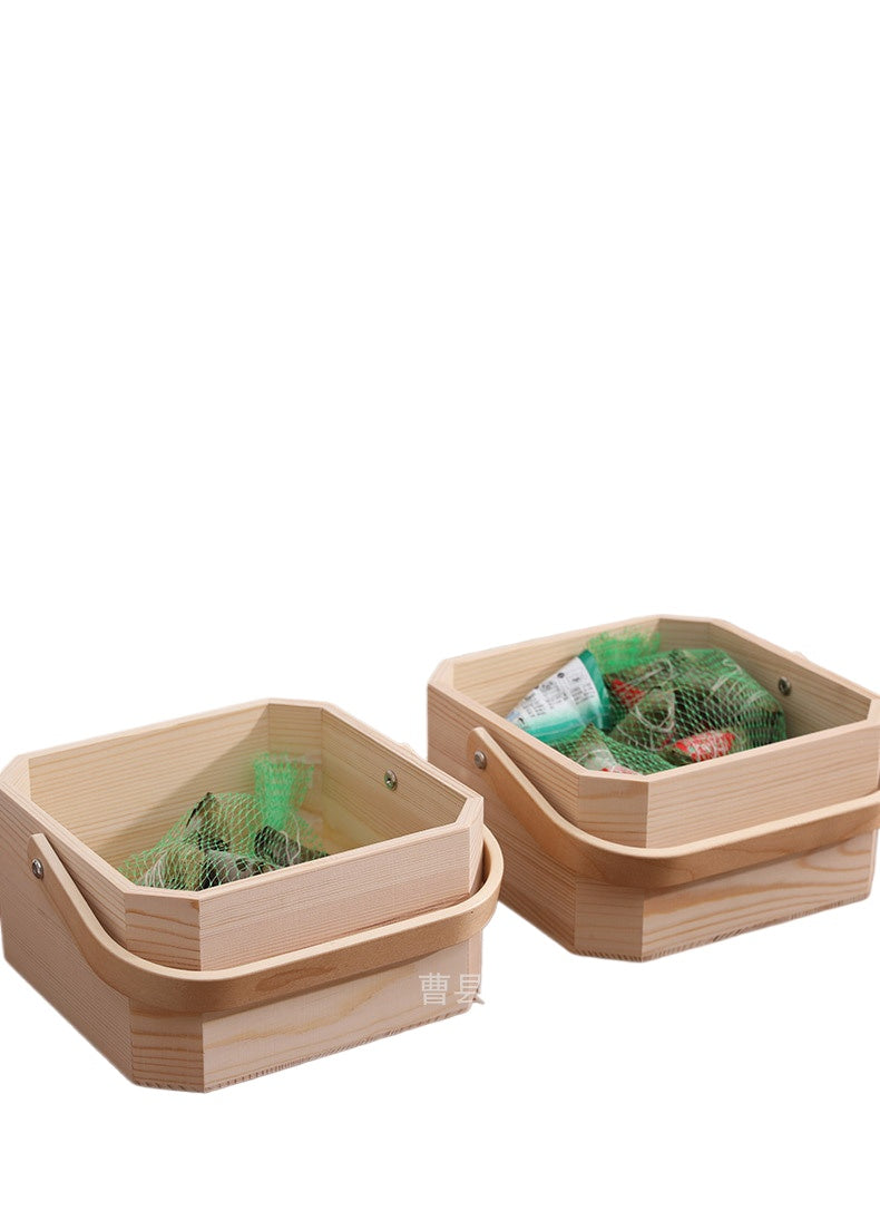 A  gift wooden box birthday party packaging
